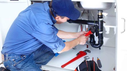 What Types of Plumbing Services Do Plumbers Provide?